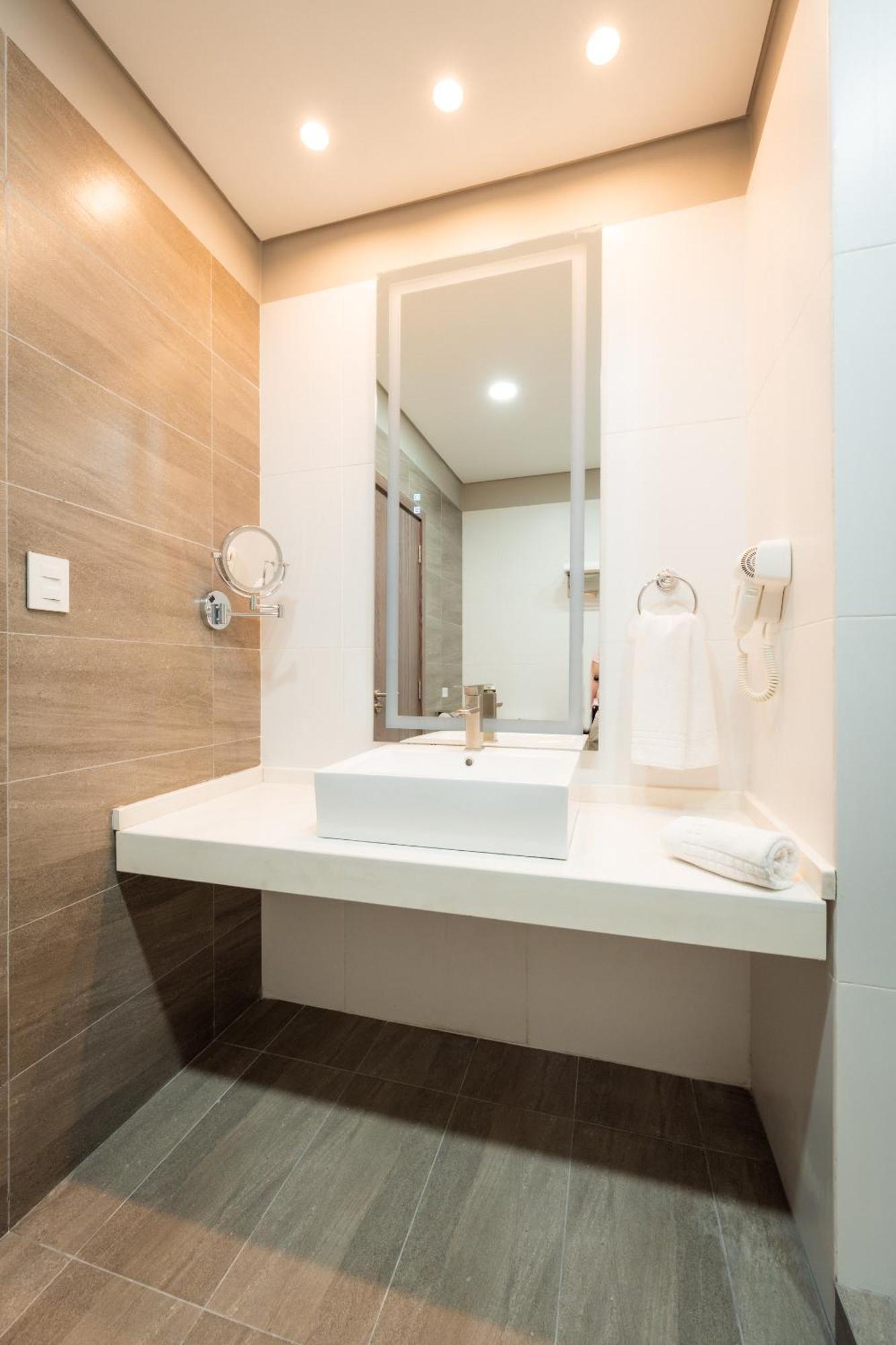 Tryp By Wyndham Asuncion Hotel Exterior foto