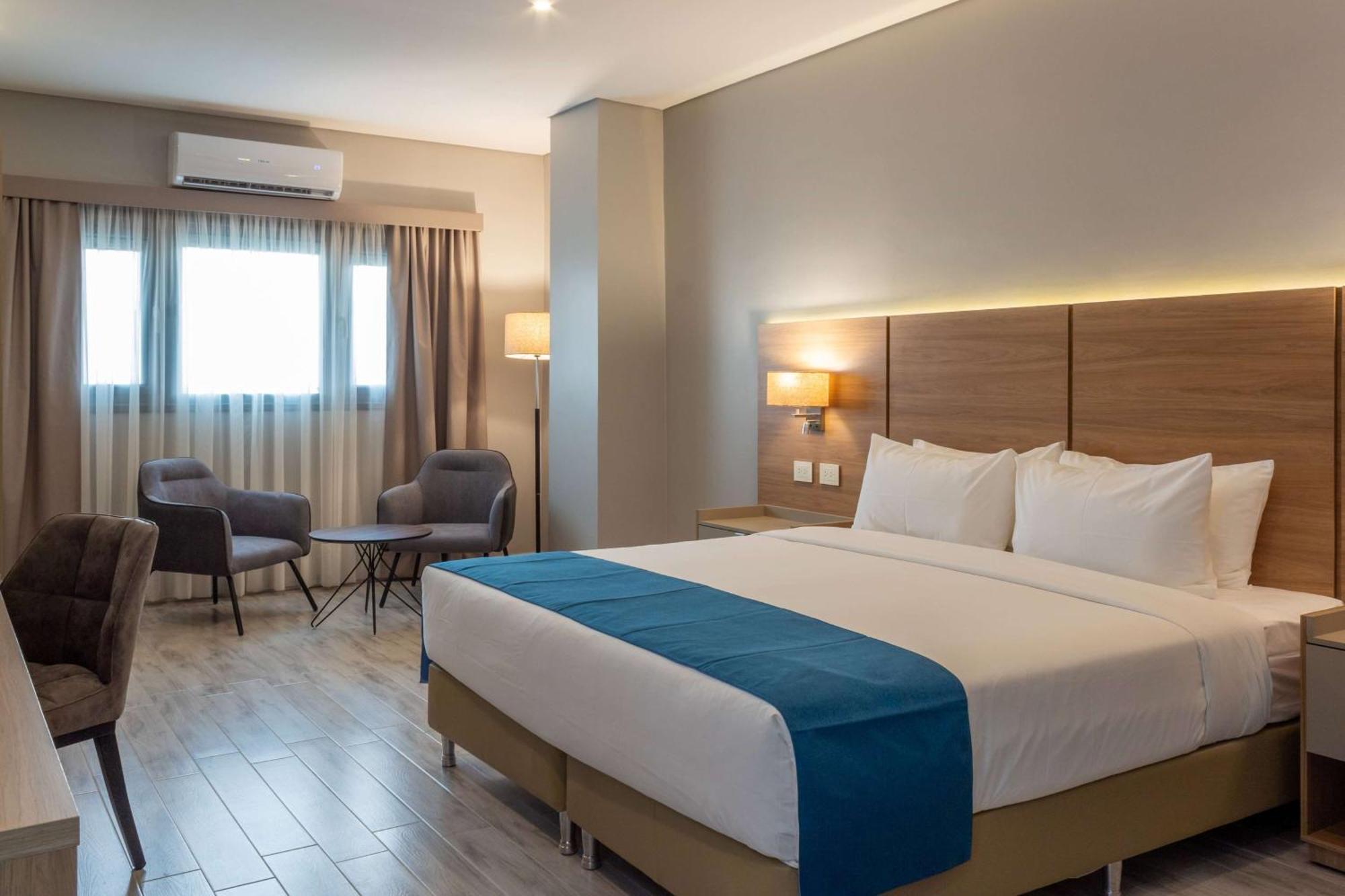 Tryp By Wyndham Asuncion Hotel Exterior foto